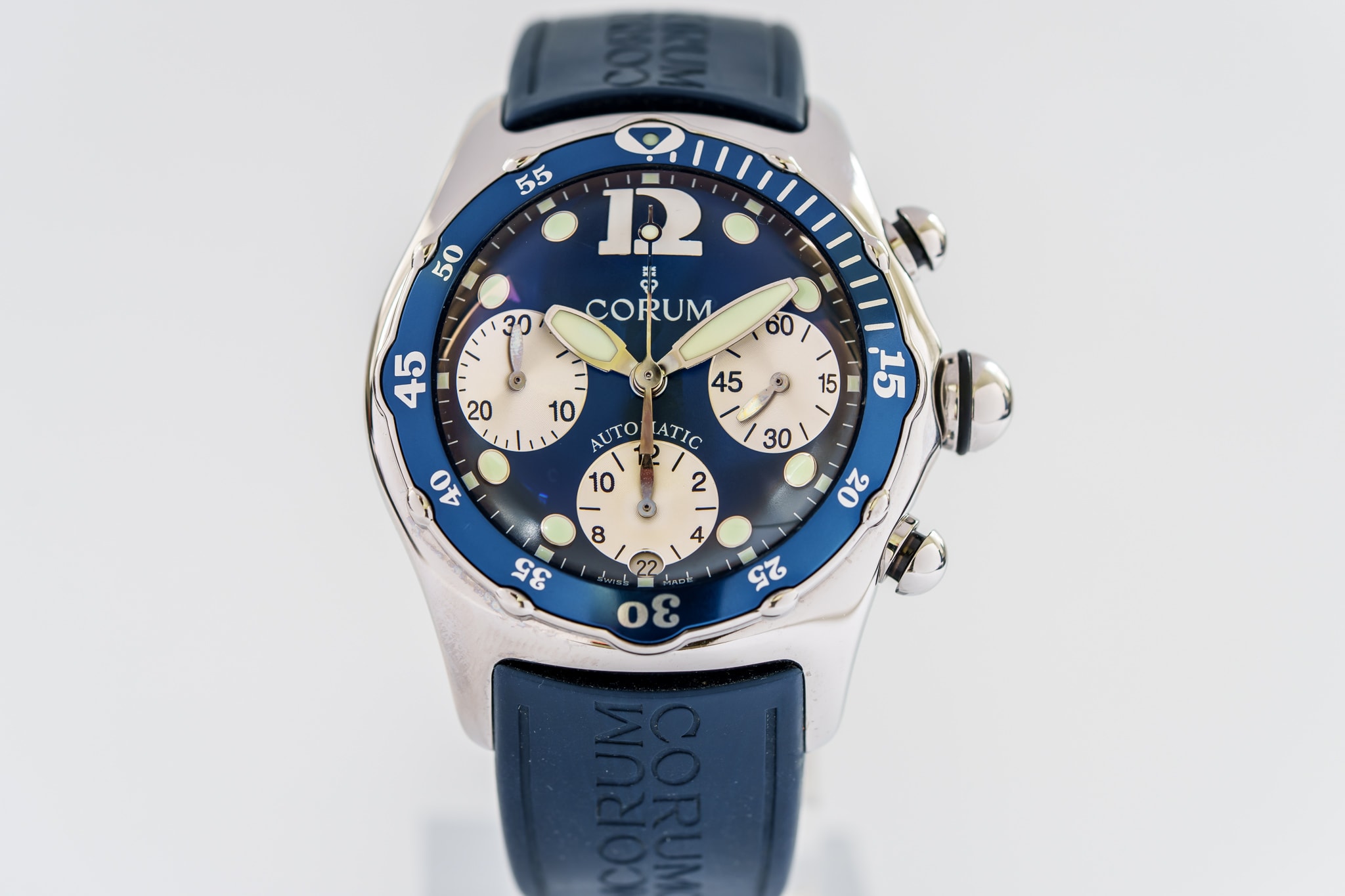 Corum Bubble 285.180.20 Chronograph The Chrono Duo Vintage